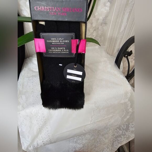 Christian Siriano Cashmere Gloves NIB - Picture 1 of 4